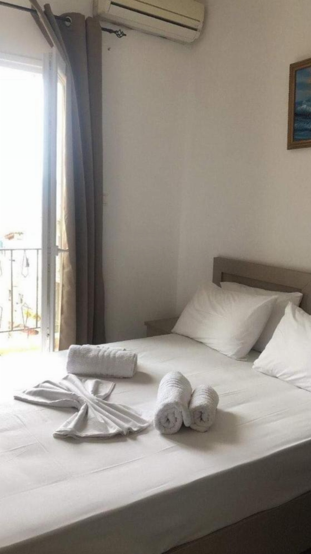 Room image 5