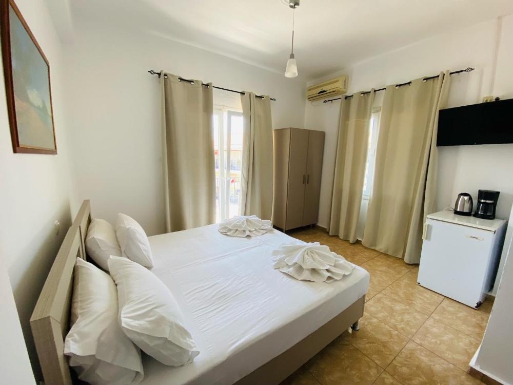 Room image 4
