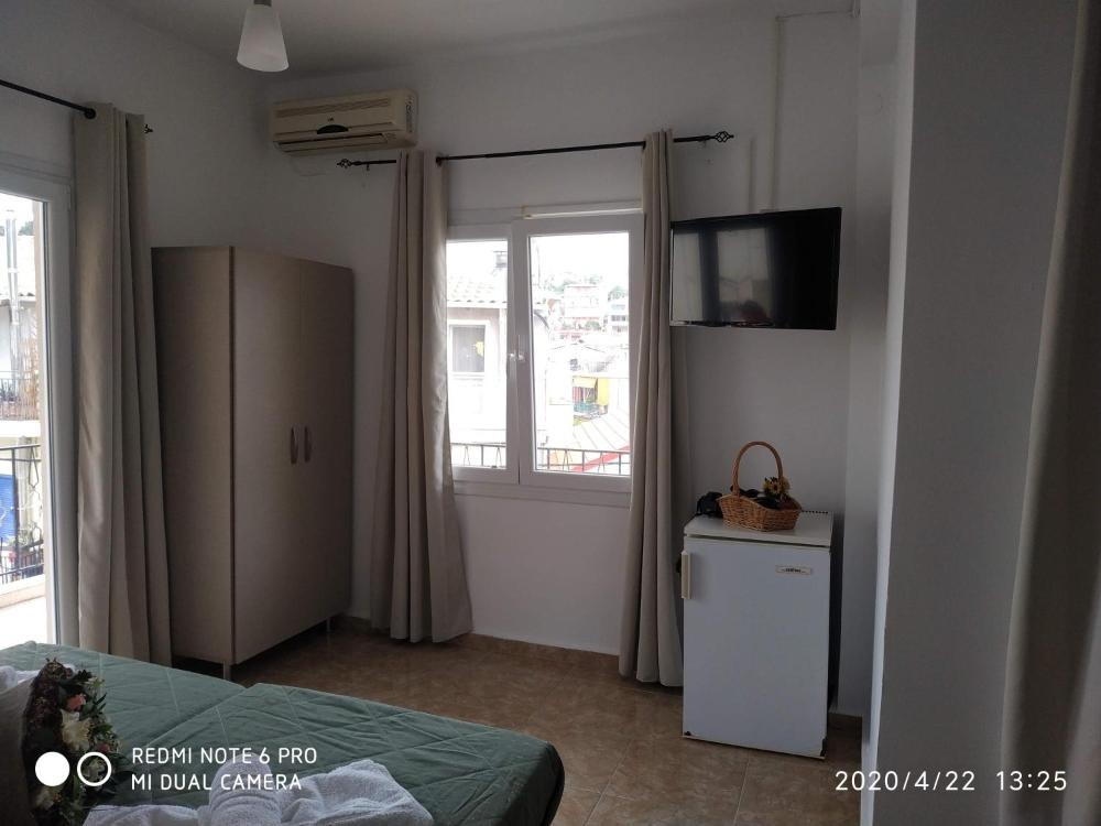 Room image 4